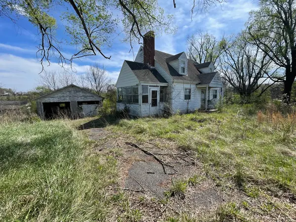 10936 Moneta RD, Moneta, VA 24121
