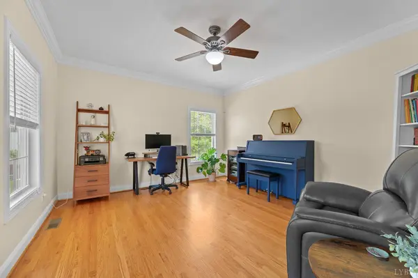 1075 Hooper Woods DR, Forest, VA 24551