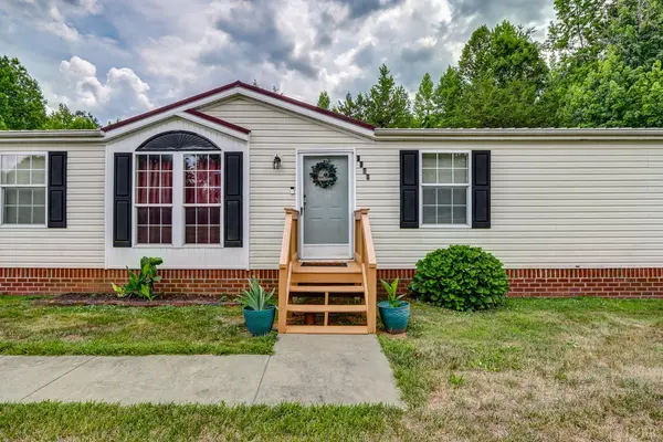 5648 Moons RD, Long Island, VA 24569