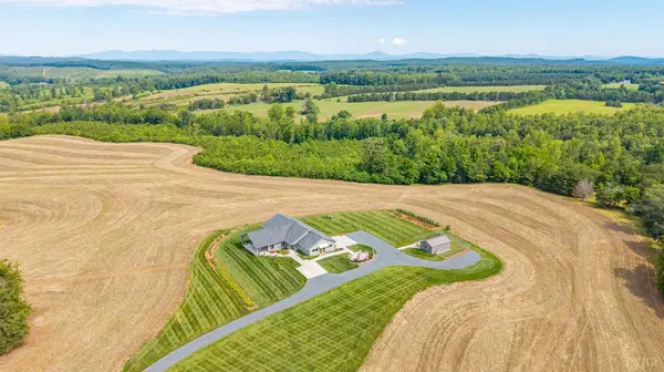 1370 Moonlight RD, Appomattox, VA 24522