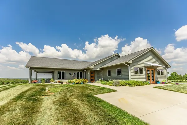 1370 Moonlight RD, Appomattox, VA 24522