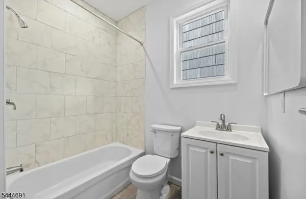 18 Charles St, Bloomfield Twp., NJ 07003