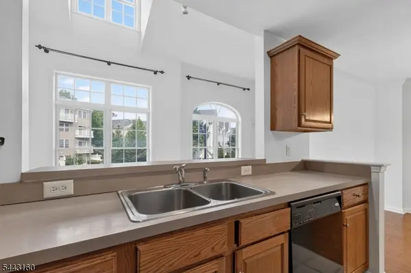 506 Donato Cir, Scotch Plains Twp., NJ 07076