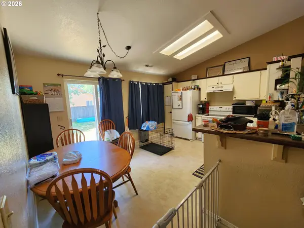 249 S MAGNOLIA ST, Cornelius, OR 97113