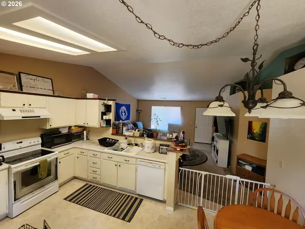 249 S MAGNOLIA ST, Cornelius, OR 97113
