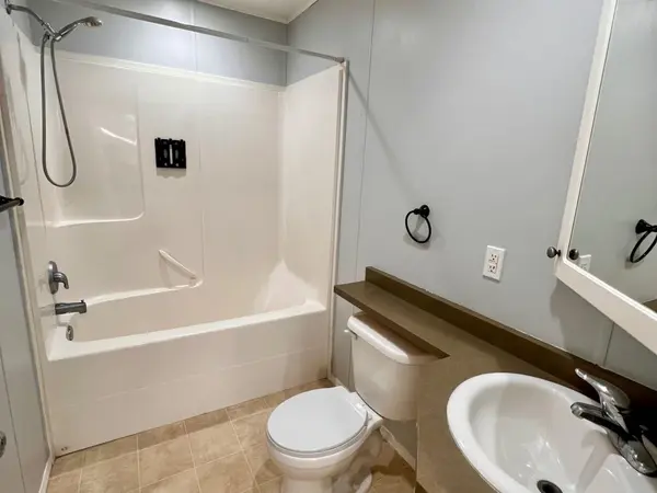 10615 88 St ##204, Grande Prairie, AB T8X 1P5