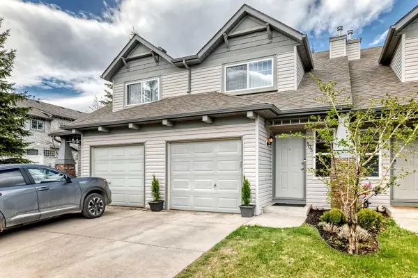 103 Everstone PL SW, Calgary, AB T2Y 4H7