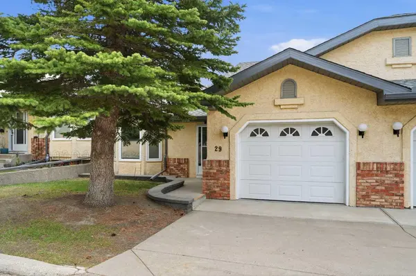29 Edenwold GN NW, Calgary, AB T3A 5B8