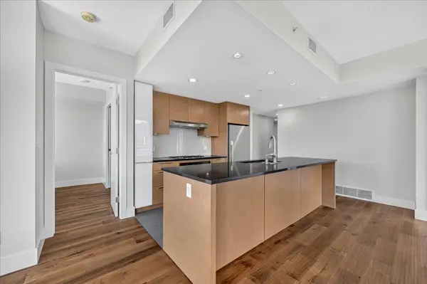 1111 10 ST SW #606, Calgary, AB T2R 1E3