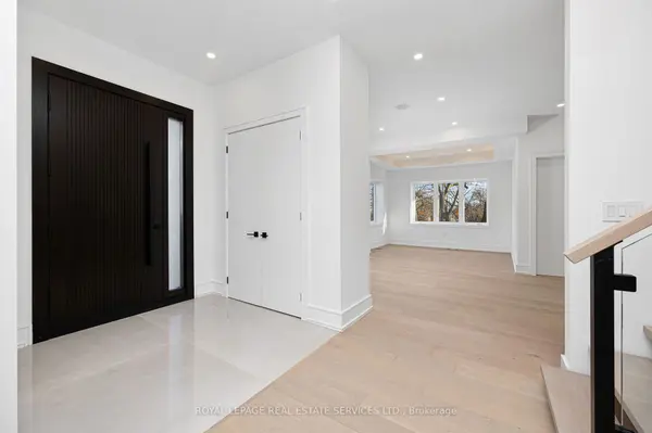 1352 Mount Pleasant RD, Toronto C04, ON M4N 2T5
