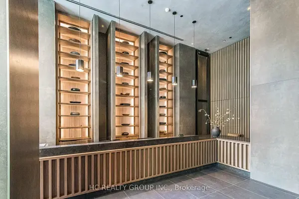 55 Charles ST E #2104, Toronto C08, ON M4Y 0J1
