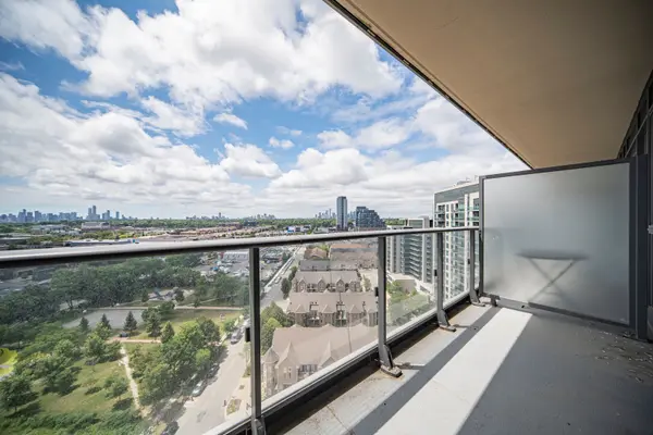 160 Vanderhoof AVE #1508, Toronto C11, ON M4G 2G6