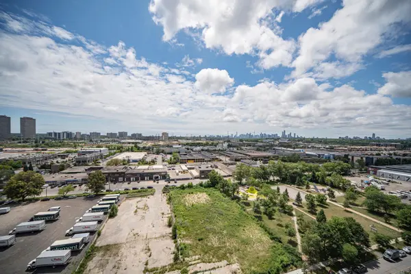 160 Vanderhoof AVE #1508, Toronto C11, ON M4G 2G6