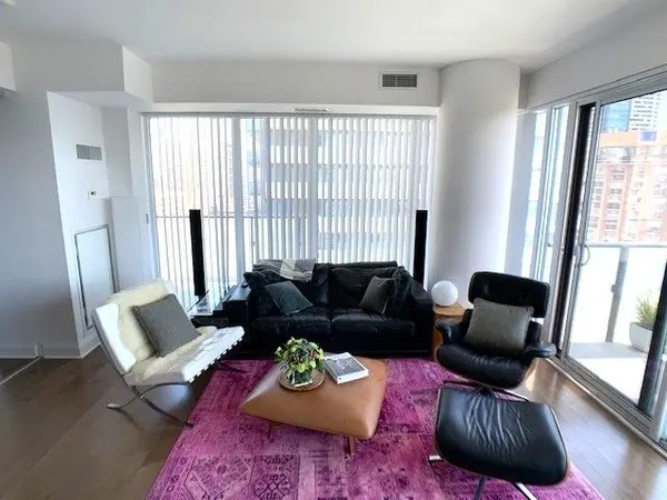 65 St Mary ST #2202, Toronto C01, ON M5S 0A6