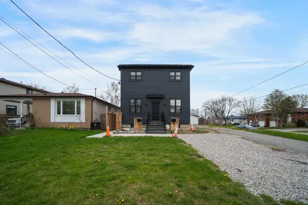 781 Oliva ST, Pickering, ON L1W 2V9