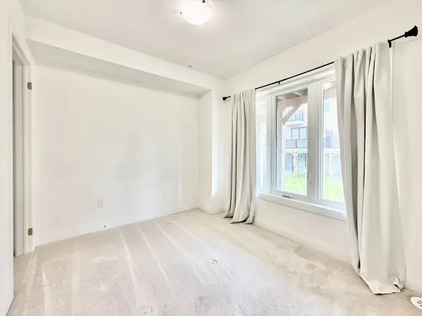 36 Elkington CRES #2, Whitby, ON L1P 0L7