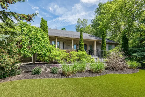 44 Blackburn AVE, Clearview, ON L0M 1P0