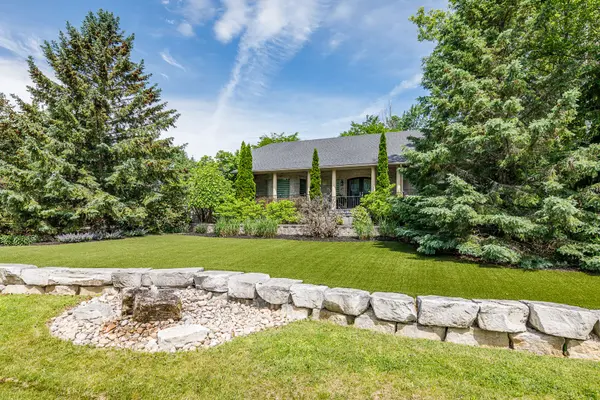 44 Blackburn AVE, Clearview, ON L0M 1P0