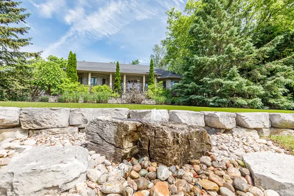 44 Blackburn AVE, Clearview, ON L0M 1P0