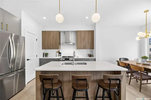 830 Brighton BOULEVARD #6, Saskatoon, SK S7V 2A8