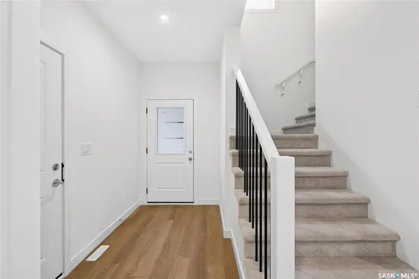 830 Brighton BOULEVARD #8, Saskatoon, SK S7V 2A8