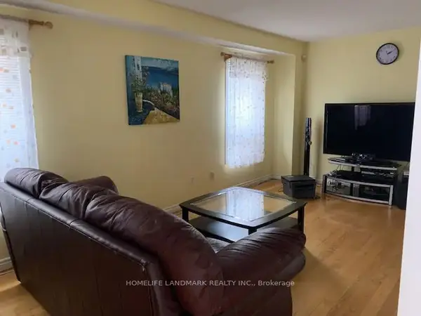 846 Cardington ST S #Autum, Mississauga, ON L5V 1Z7