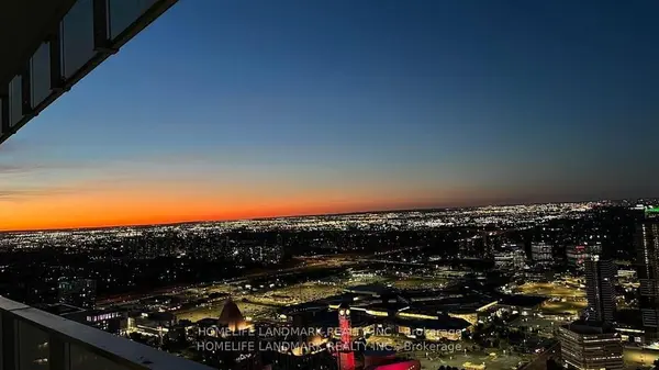 3900 Confederation Pkwy #5612, Mississauga, ON L5B 0M3