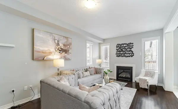 9 Humberstone CRES, Brampton, ON L7A 4C3
