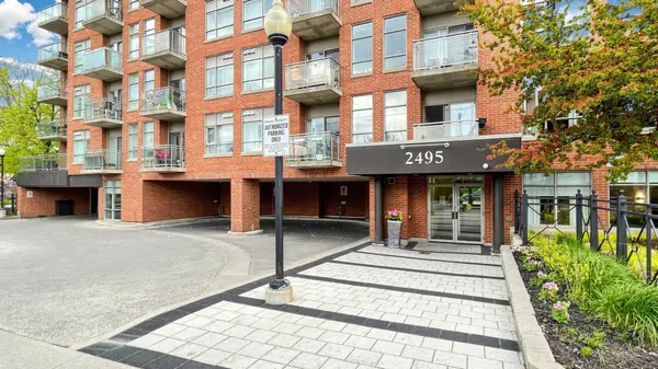 2495 Dundas ST W #614, Toronto W02, ON M6P 1X4