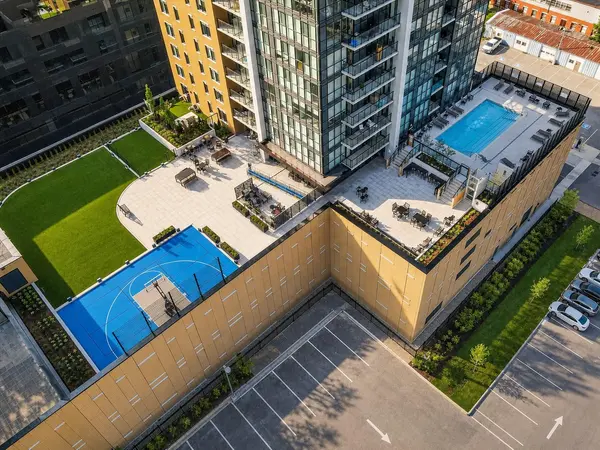 108 Garment ST #1209, Kitchener, ON N2G 0E2