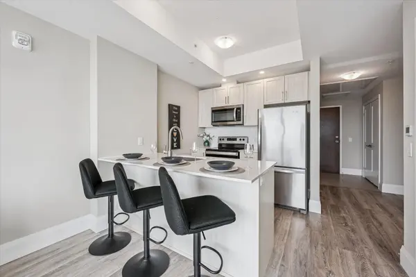 108 Garment ST #1209, Kitchener, ON N2G 0E2