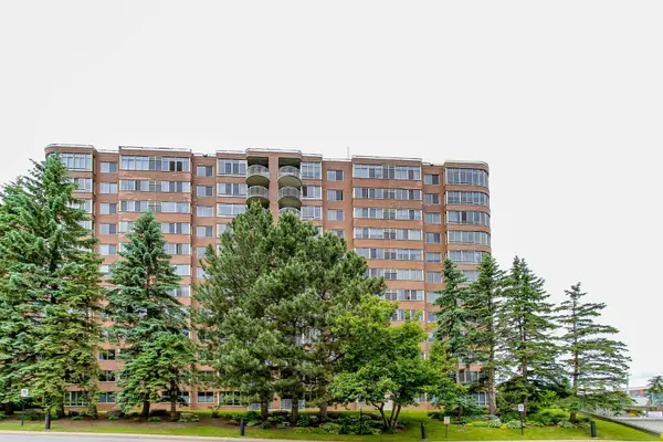 100 Grant Carman DR N #809, Cityview - Parkwoods Hills - Rideau Shore, ON K2E 8B8