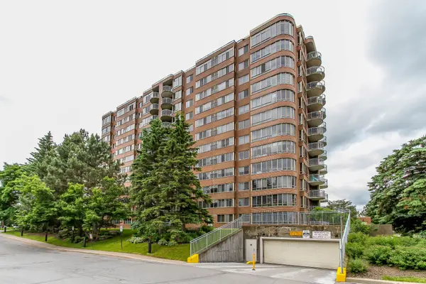 100 Grant Carman DR N #809, Cityview - Parkwoods Hills - Rideau Shore, ON K2E 8B8