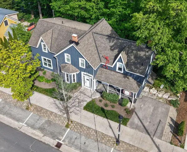 21 Bruce ST N, Blue Mountains, ON N0H 2P0