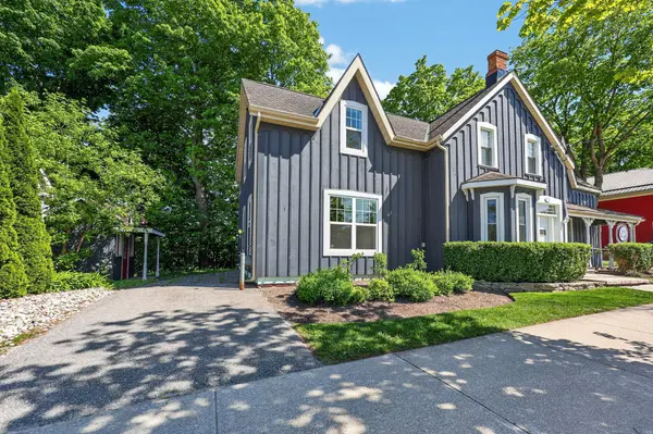 21 Bruce ST N, Blue Mountains, ON N0H 2P0
