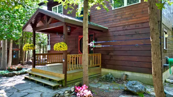 9 Hope DR, Northern Bruce Peninsula, ON N0H 1Z0
