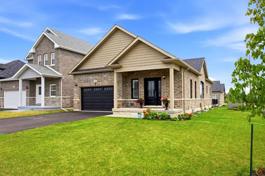 2 Braeburn ST, Brighton, ON K0K 1H0