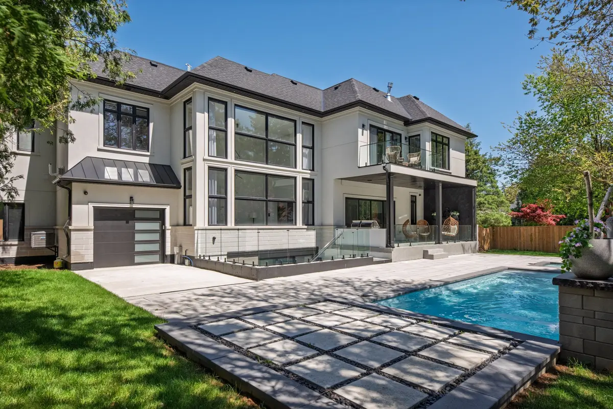 2110 Stonehouse CRES, Mississauga, ON L5H 3J1