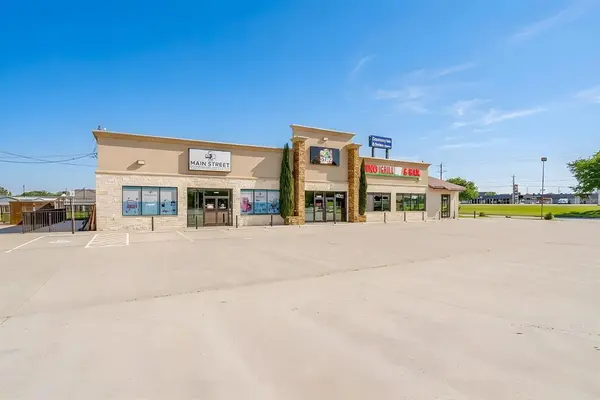 1333 N Plaza Drive #100, Granbury, TX 76048