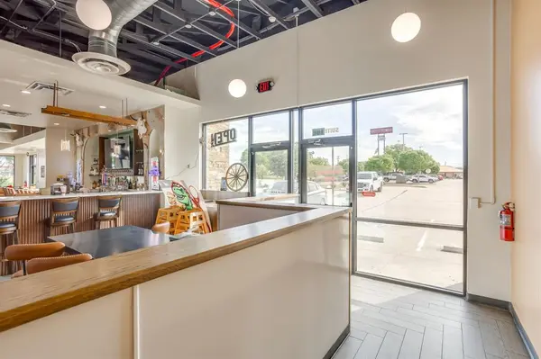 1333 N Plaza Drive #100, Granbury, TX 76048