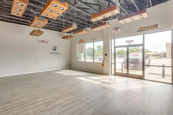 1333 N Plaza Drive #102, Granbury, TX 76048