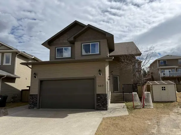107 Wolf Willow CV, Hinton, AB T7V 0B2