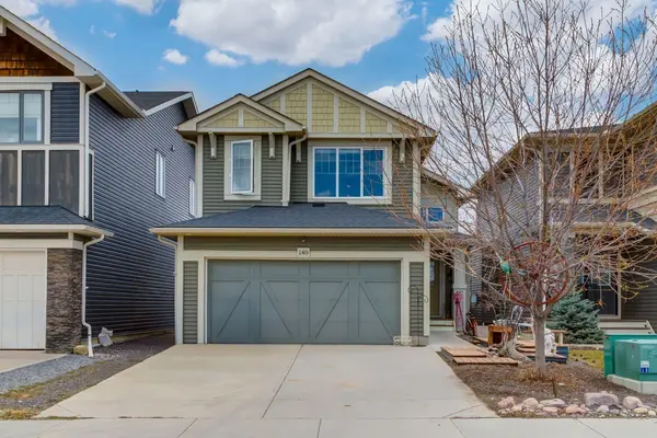 140 Emberside GLN, Cochrane, AB T4C2L7