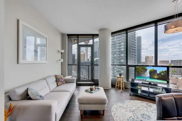 225 11 AVE SE #2301, Calgary, AB T2G 0G3