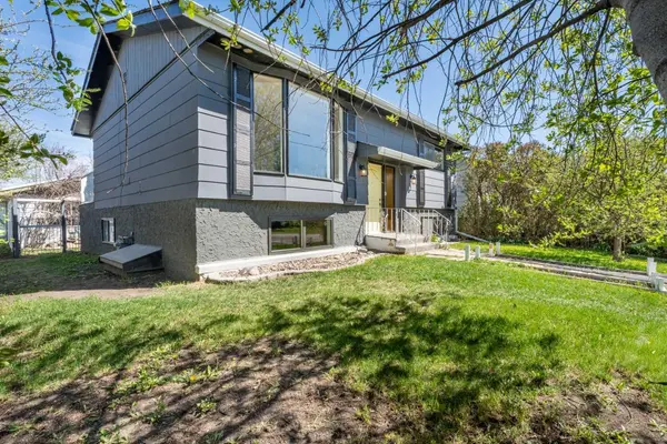110 Niblock ST, Cayley, AB T0L0P0