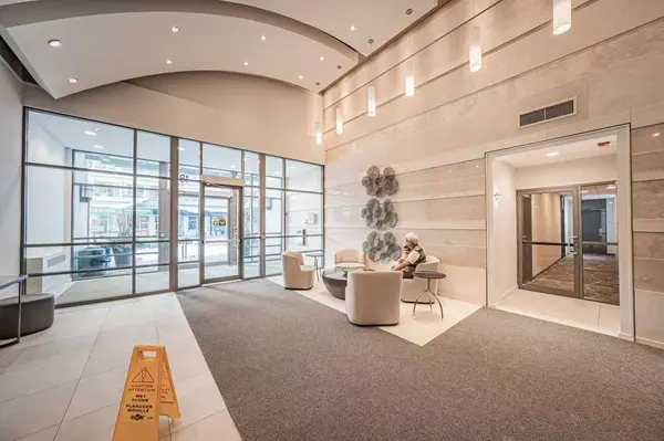18 Spring Garden AVE #2102, Toronto C14, ON M2N 7M2