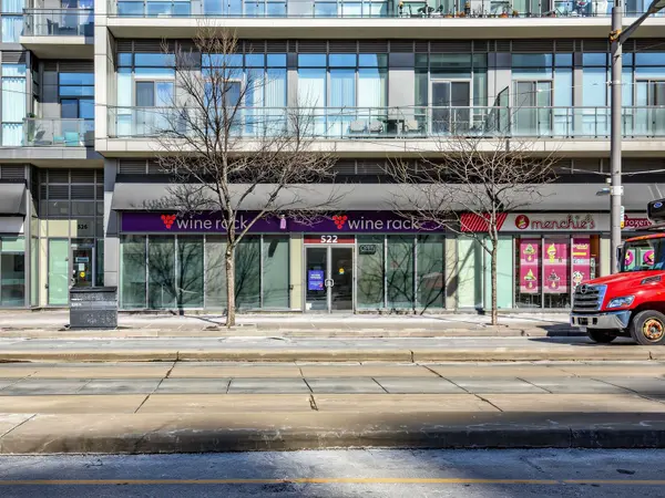 522 St. Clair AVE W, Toronto C03, ON M6C 1A2