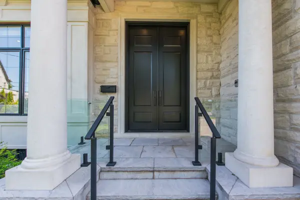 47 Wycliffe CRES, Toronto C15, ON M2K 1V7