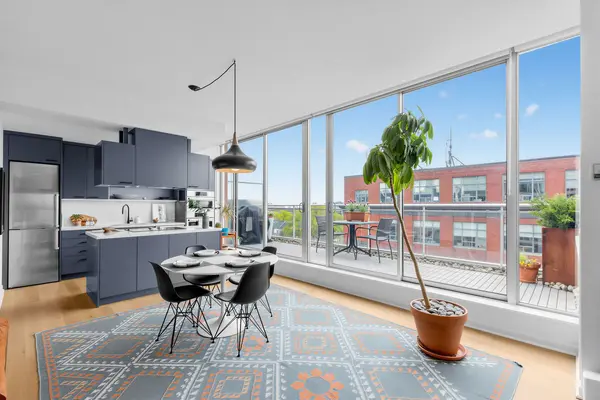 301 Markham ST #602, Toronto C01, ON M6J 3X2