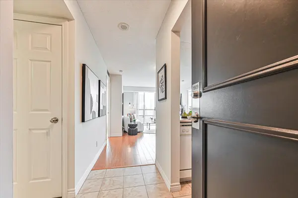 33 Empress AVE #1909, Toronto C14, ON M2N 6Y7